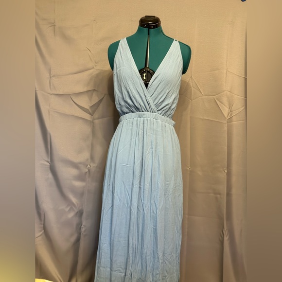 Light Blue Maxi Dress - Picture 3 of 8